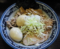 「油そば（+燻製玉子2個）=900円」@兎に角 松戸店の写真