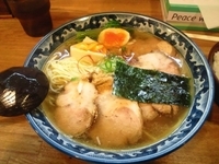 「味玉塩ちゃーしゅーめん」@○屋製麺店の写真