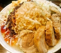 「らーめん（大）+肉増し+ラー油+ノリ（東京ウォーカー見たサービス」@クローバーの写真