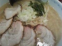 「味噌チャーシューメン800円+サービスライス」@ラーメン 菜香の写真