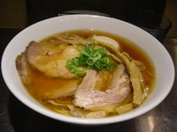 「「醤油ラーメン 全部のせ（￥1100）」」@麺創研かなで 府中本店の写真