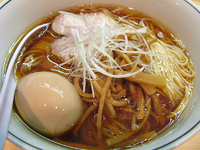 「味玉醤油@800」@麺屋 彩香の写真