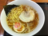 「醤油ラーメン（大盛）」@担々麺と焼売 福龍 三井アウトレットパーク入間店の写真