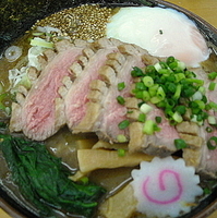 「限定 合鴨とんこつラーメン（辛肉味噌）1050円」@MENYA 食い味の道有楽の写真