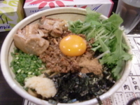 「カレー台湾まぜそば大盛りド肉入り1080円（大盛りは学生無料）」@麺屋 はなび 高畑本店の写真