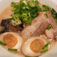 「醤油らーめん 盛りかご」@つけめん工房 浅草製麺所の写真