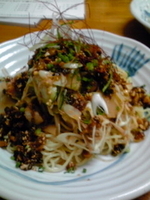 「自家製食べるラー油の冷やしジャージャー麺」@麺匠 たかやの写真