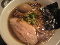 「煮干し味玉そば+にぼ茶めし」@一汁三にぼし 裏不如帰の写真