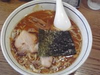 「醤油ラーメン」@らーめん ぎょうざ なないろの写真