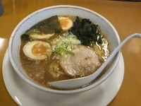 「げんこつラーメン（醤油）+味玉+小ライス（550円+100円+1」@屋台らーめん壱番の写真