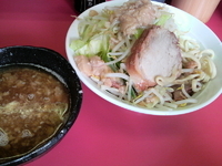 「つけ麺（ヤサイ少し・アブラ）+ウズラ」@ラーメン二郎 大宮店の写真