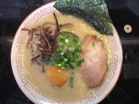 「長浜らーめん+味玉」@博多長浜らーめん 六角堂の写真