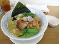「特選丸鶏ラーメンby比内地鶏黄金（1000円）」@MENYA 食い味の道有楽の写真