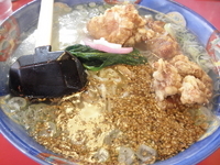 「塩唐揚ラーメン 「892円」」@ラーメン桐生 足利店の写真