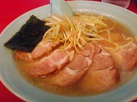 「ネギチャーシューメン（800円）」@ニューラーメンショップ宝田の写真