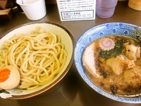 「つけめん（麺少なめ）（750円）+半肉盛り合わせ（150円）+味」@次念序の写真