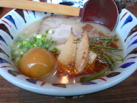 「七志味玉ラーメン」@とんこつらーめん七志 上大岡店の写真