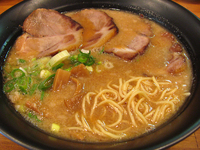 「無極チャーシューラーメン（麺硬め・味濃いめ）@850」@ラーメン無極 池袋店の写真