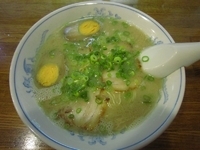 「玉子ラーメン+替え玉（700+120=820円）」@博多ラーメン ばりこての写真