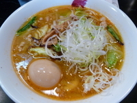 「味噌ラーメン+煮玉子」@けやき すすきの本店の写真