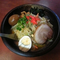 「冷しぶっかけ味噌らーめん（限定）+味付け玉子」@味噌一 常盤台店の写真