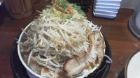 「野菜山盛り角藤ラーメン（野菜マシ）￥700+大盛￥0」@神戸大盛軒の写真