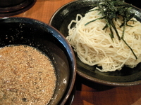 「つけ麺 大盛 醤油」@うめもと 池袋店の写真