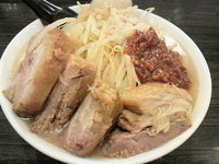 「肉汁親方らーめん（ヤサイW・ニンニク・アブラ）+肉増し+味玉」@三代目 豚の親方! 総本店の写真