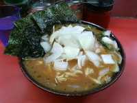 「「並ラーメン+タマネギ（630+60）」」@ラーメン杉田家の写真