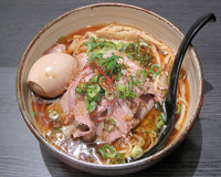 「特製肉まきそば（醤油）」@肉そば総本店 麺屋宗の写真