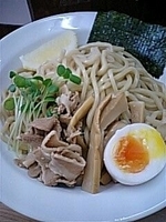 「濃厚鶏白湯魚介醤油つけ麺」@うぜんの写真