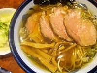 「豚煮干ラーメン+チャーシュー増し+茹で野菜（650円+350円+」@つけ麺 目黒屋の写真
