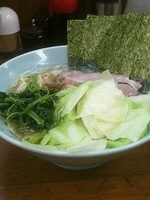 「ラーメン並キャベツ 700円」@横浜ラーメン 武蔵家 成増店の写真