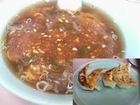 「スタミナラーメン+餃子」@娘々 与野本町店の写真