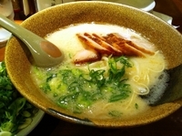 「焼き豚らーめん+替玉+葱まし」@ばっこ志の写真