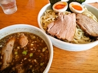 「徳つけ（特大）+チャーシューハーフ+味付け玉子ハーフ」@煮干そば とみ田の写真