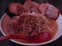 「江戸前炙りチャーシュー」@江戸前味噌らーめん 麺場 田所商店の写真