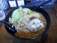 「J-Low麺」@jun-pey ra-men 成瀬本店の写真