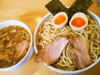 「徳丸（特大）+チャーシューハーフ+玉子ハーフ」@煮干そば とみ田の写真