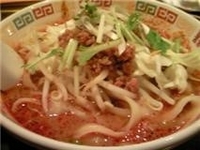 「麻辣刀削麺 650円」@刀削麺 龍の写真