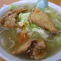 「タンメン700円+からあげ（ムネ3個）250円」@けんちゃんラーメンの写真