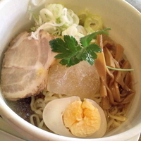 「山形水ラーメン + アイスコーヒー（ランチセット） 900円」@Pour cafeの写真