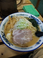 「味噌ラーメン 大盛り【850円】」@北海道ラーメン 新宿 源の写真