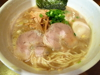 「醤油煮玉子ラーメン（大盛り）」@麺や よかにせの写真