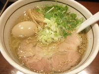 「しお味玉らーめん 『700円』」@麺屋 旬の写真