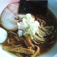 「らーめん・こってり（麺硬め）￥750」@麺屋繁の写真