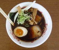 「富山ブラック黒醤油ラーメン（800円）」@お台場ラーメンパーク in静岡ホビーフェアの写真