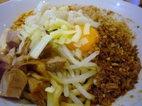 「特製まぜそば【全部増し】（950円）+ドリンクバー（100円）」@ジャンクガレッジ イオンレイクタウンmori店の写真