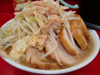 「小豚」@ラーメン二郎 湘南藤沢店の写真