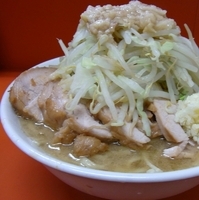 「小豚（￥750）」@ラーメン二郎 神田神保町店の写真